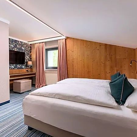 Hotel Erzherzog Johann 4*