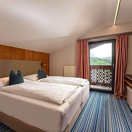 Erzherzog Johann 4*